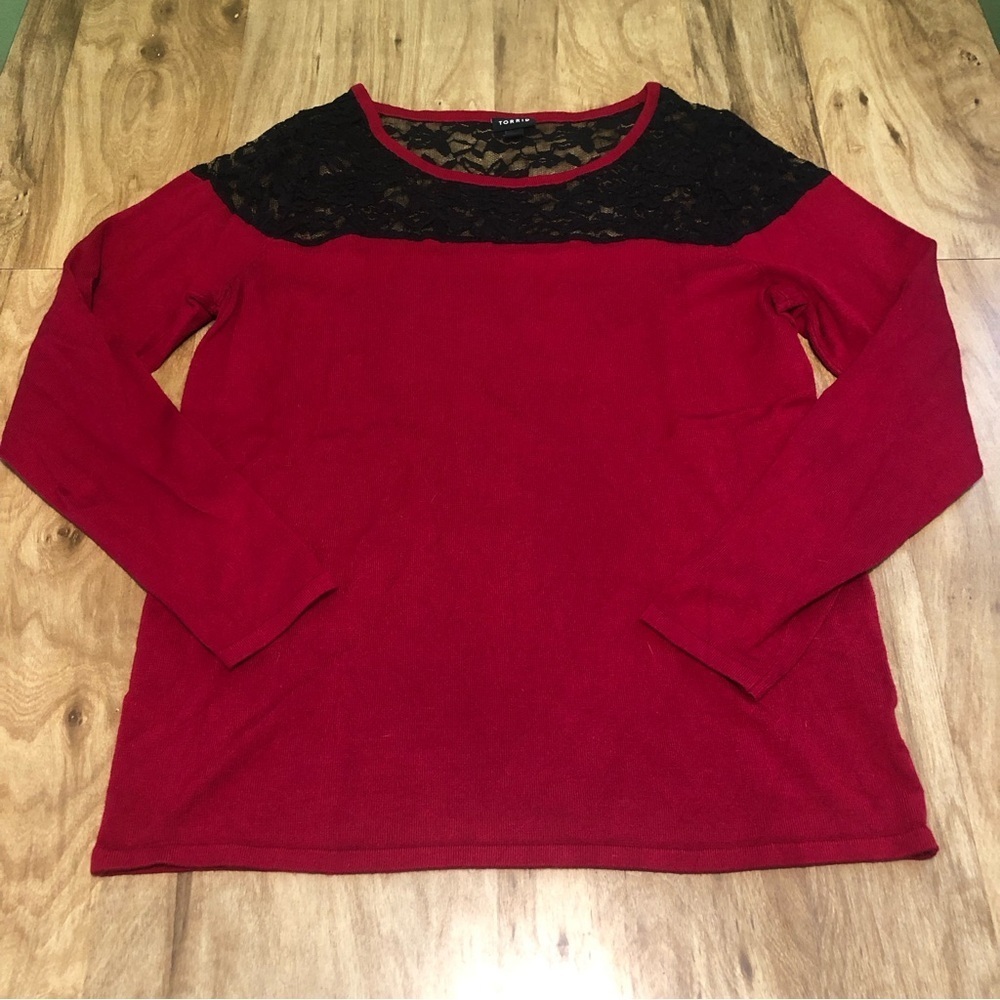 5/$25 Torrid Red Sheer Black Lace Shoulder Long Sleeve Shirt Top Plus Size 0